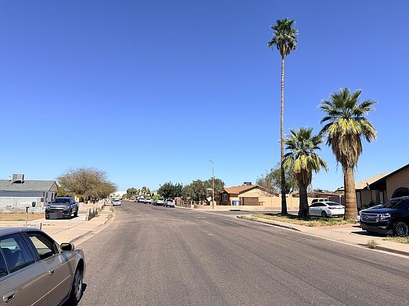 5th image of 5609 S 44th Pl