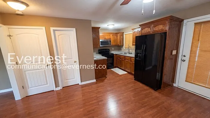 1309 N 76th St — Photo 3
