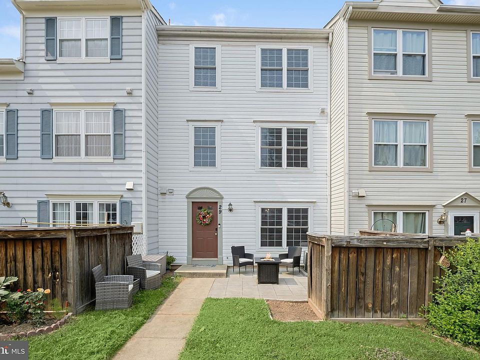 1st image of 29 Highstream Ct #1027