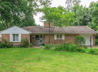 19524 Oakdale Ave, South Bend, IN 46637