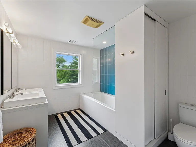 325 Narrow Ln — Photo 22
