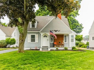 48 Hedgegarth Dr, Rochester, NY 14617