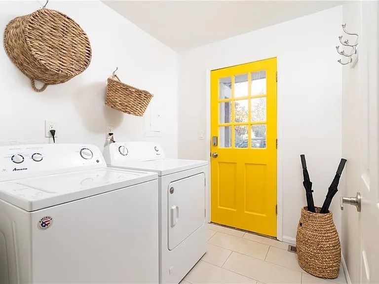 799 Verner St NW #B — Photo 19