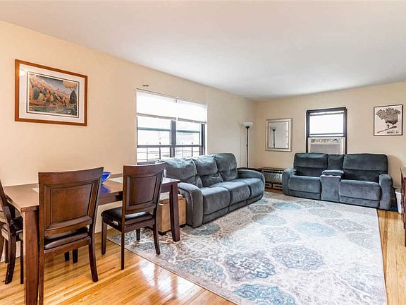 4th image of 74-28 220th St #340B2