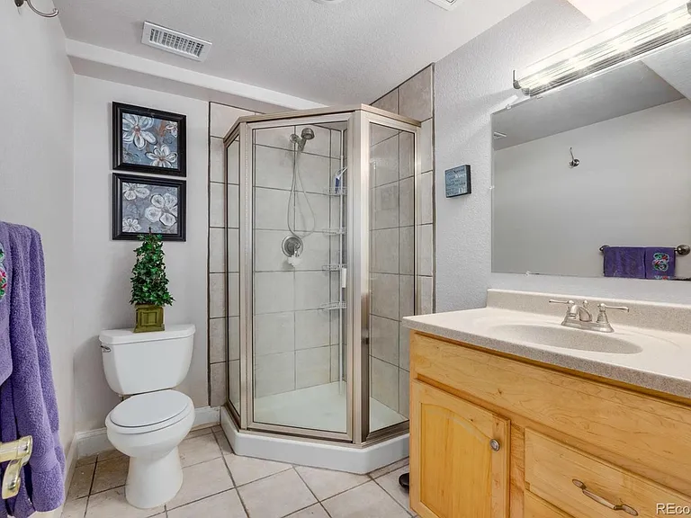 15581 Flowerhill Cir — Photo 10