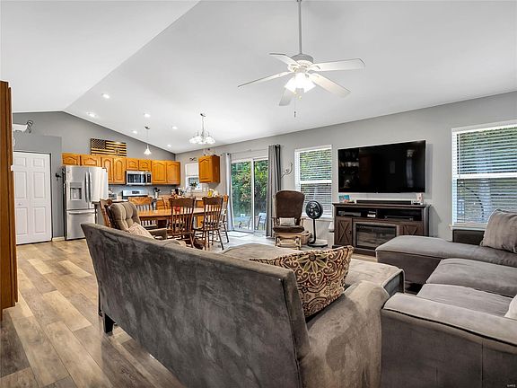 4th image of 5127 Jeremiah Blvd