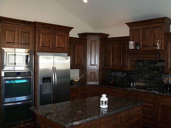 3rd image of 2431 Port Orford Ln