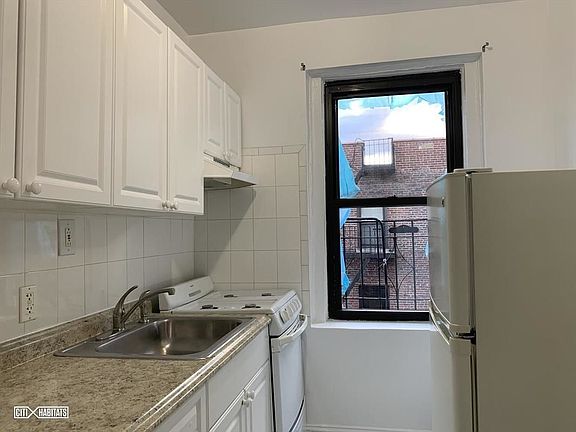 2nd image of 3751 79th St APT 6A