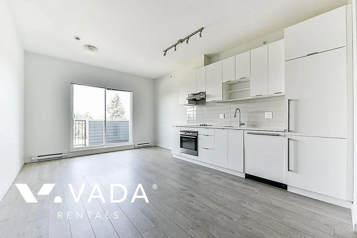 13678 Grosvenor Road Surrey — Photo 3
