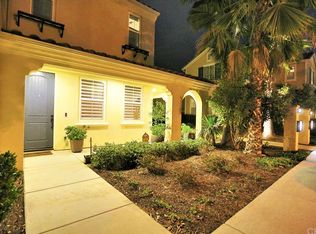 807 E Barberry Way, Azusa, CA 91702