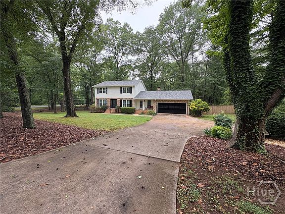 3rd image of 196 Avalon Drive
