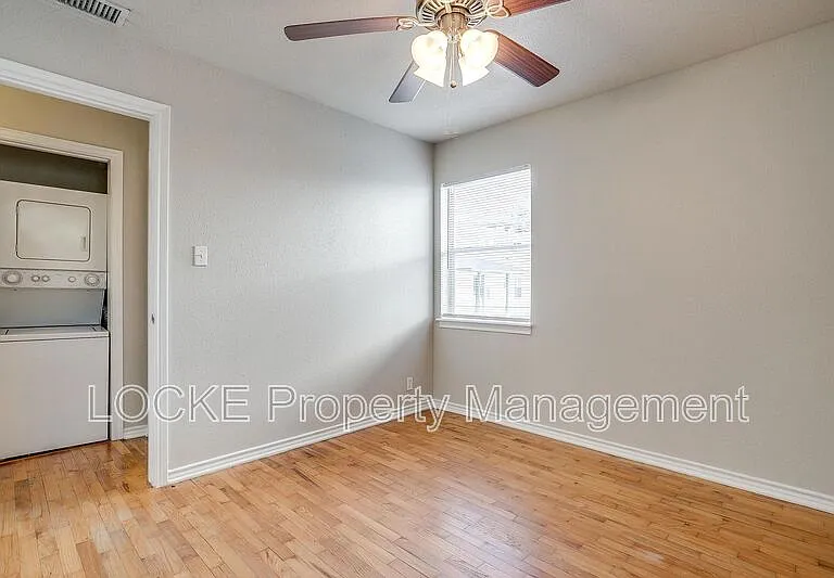 3419 S University Dr #B — Photo 6