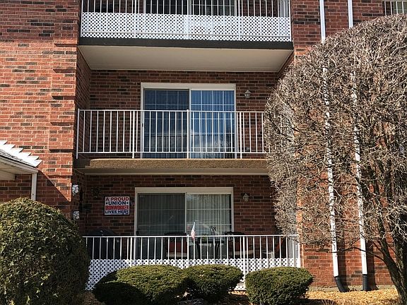 2nd image of 18230 Eagle Dr APT 2N