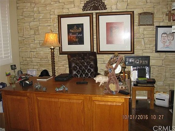 3rd image of 8467 Hoover Ct