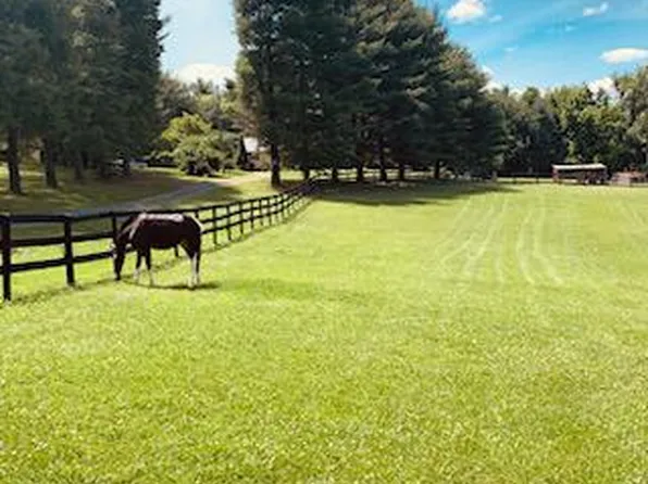 37831 Deerbrook Ln, Purcellville, VA 20132