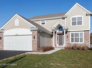 323 Winthrop Dr, Oswego, IL 60543