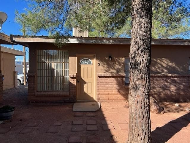 1st image of 1404 Montana Ave #2