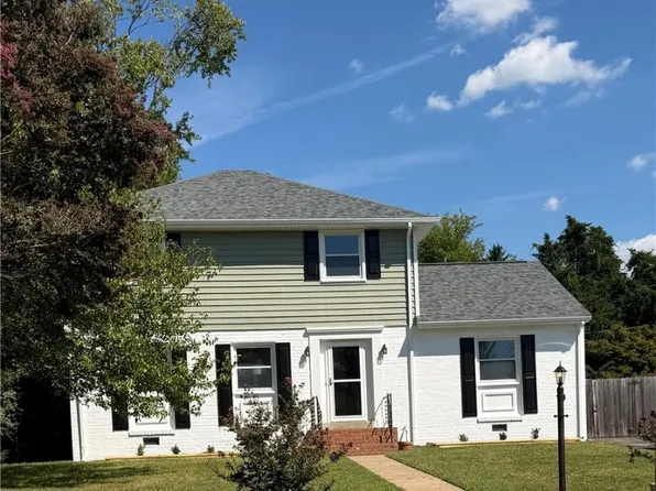 4007 Crystalwood Ln, Henrico, VA 23294