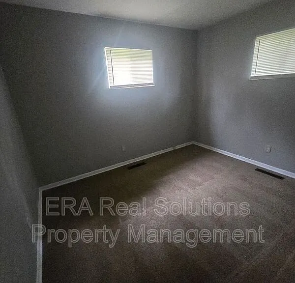 2236 Brentnell Ave — Photo 12