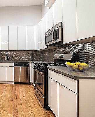 2nd image of 201 W 92nd St APT 6E