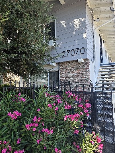 1st image of 27070 Manon Ave #6