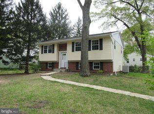 8080 Armiger Dr, Pasadena, MD 21122