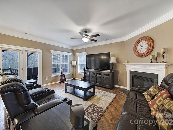 5th image of 7721 Sedgebrook Dr E