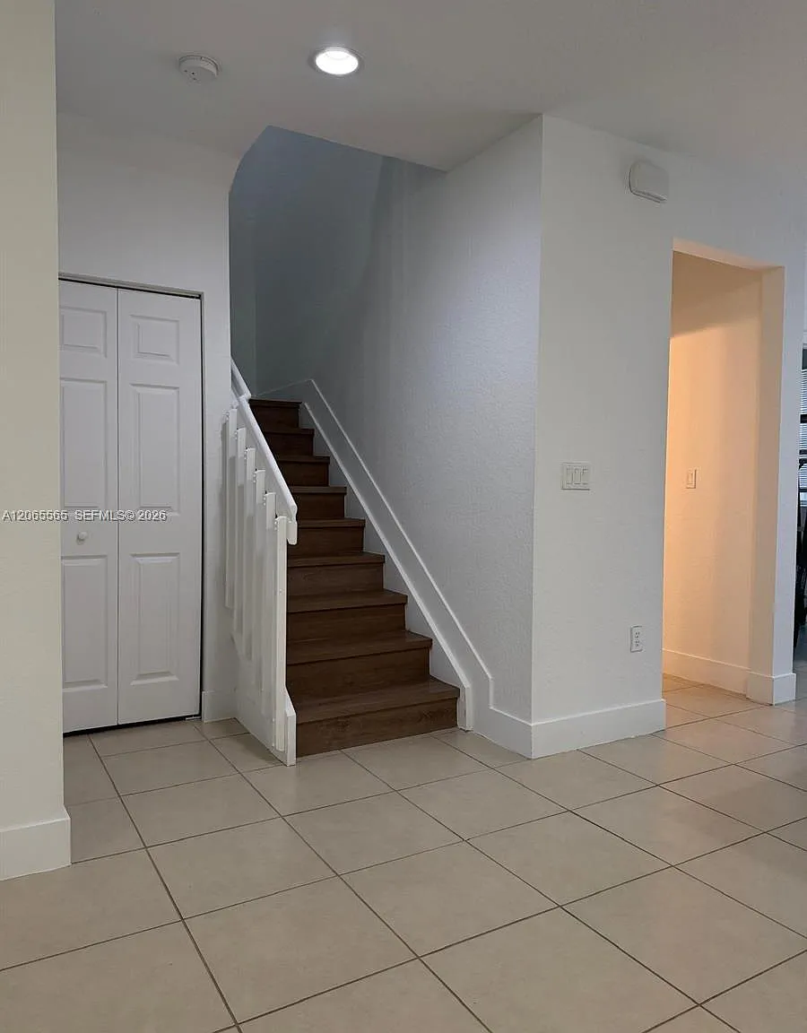 Sorrento Townhomes — Photo 4
