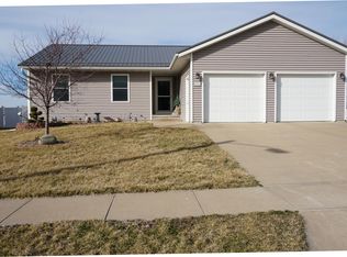 300 Taylor Dr, Lone Tree, IA 52755