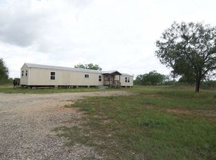1288 Roosevelt Rd, Luling, TX 78648