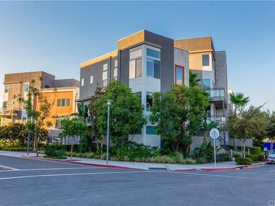 102 Rockefeller, Irvine, CA, 92612