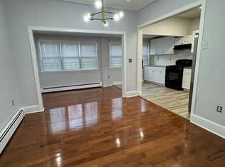 273 Woodlawn Ave #2, Jersey City, NJ 07305