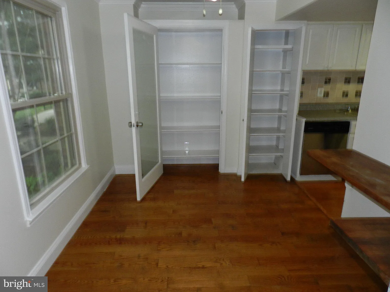 4 bed, 3.5 bath, 2091 sqft, $3,250 — Photo 3