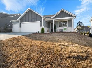 61 Honeydew Ln, Dallas, GA 30157