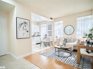 2874 Keele St #205, Toronto, ON M3M3C4