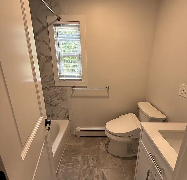 1050 Lucas Avenue Ext #3 — Photo 3