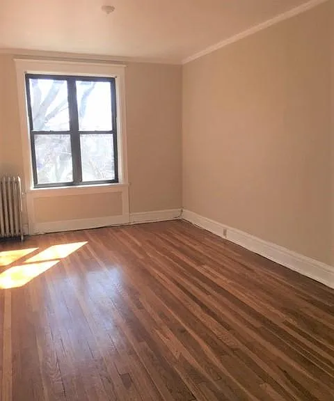 2208 W Berteau Ave #3 — Photo 3