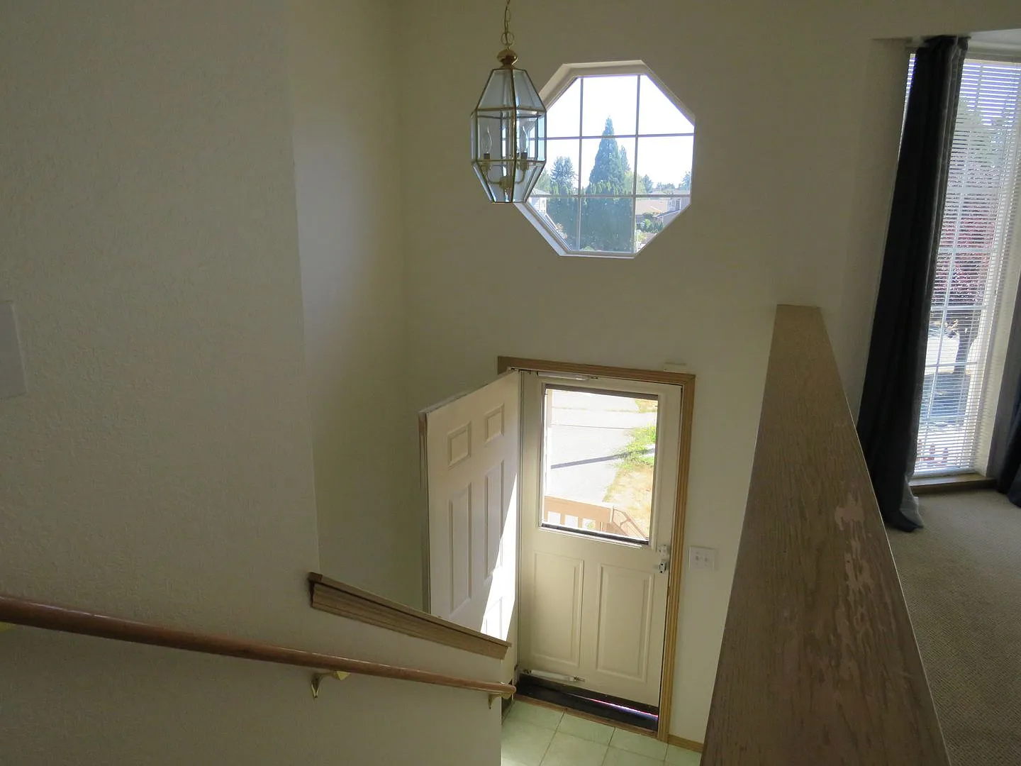 Marysville Nicely Maintained 4+bed/3bath split level in Cul de Sac $3195.00 — Photo 3