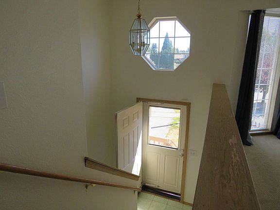 3rd image of 8224 50th Ave NE
