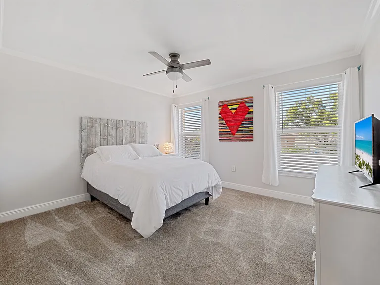 GUEST ROOM 1