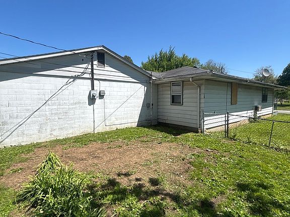 3rd image of 2227 George St