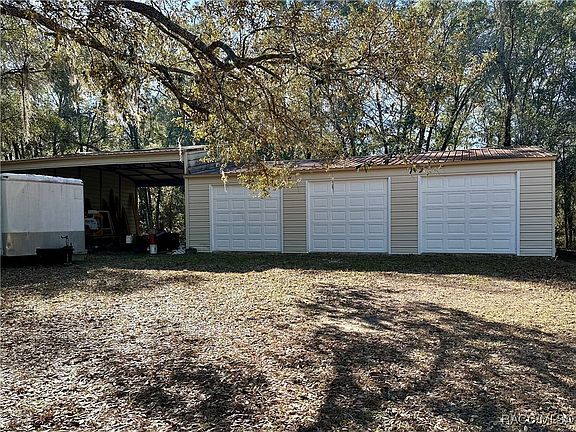 4th image of 5838 E Arbor St