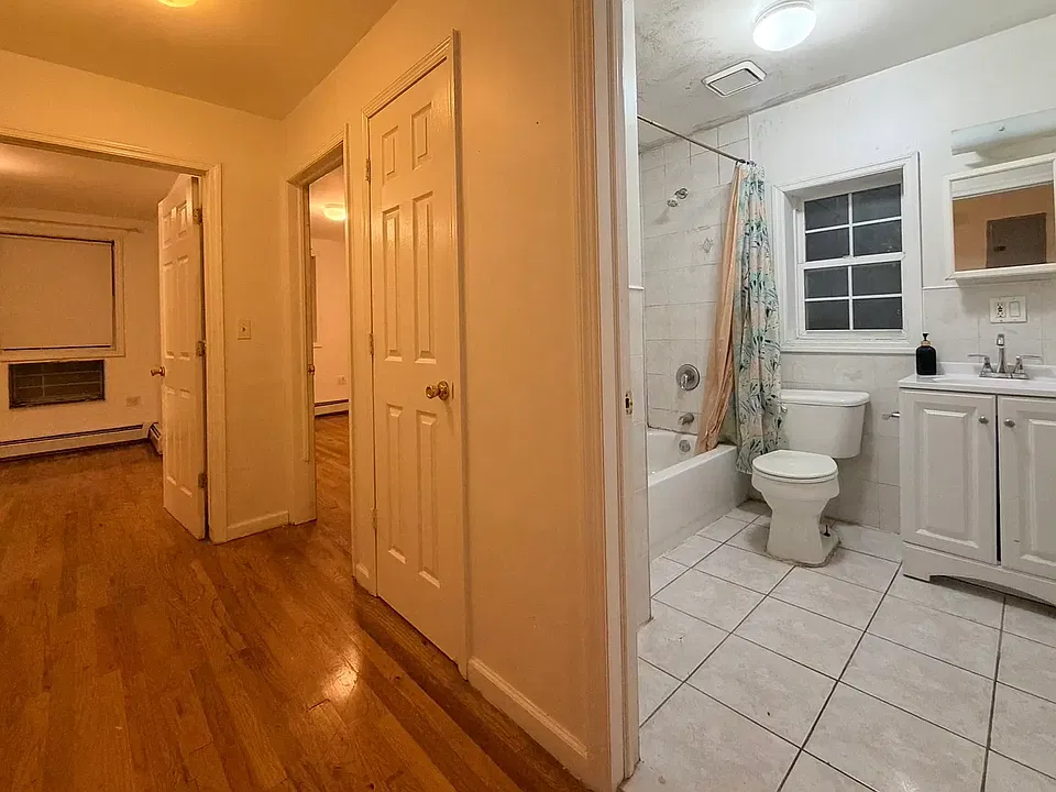 444 Evergreen Ave #1