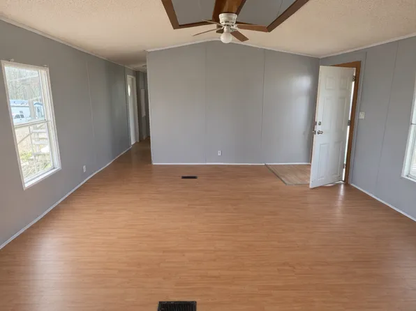 125 Old Red Rd, Ward, AR 72176