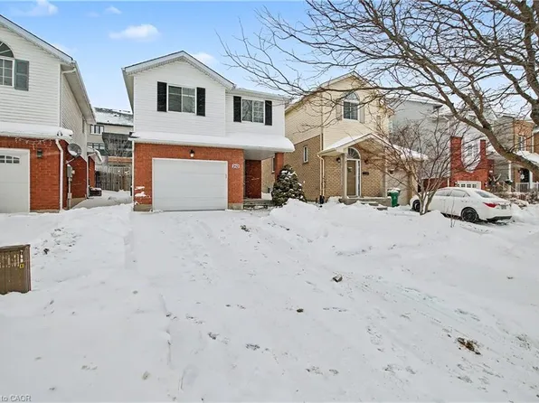 252 Keewatin Ave, Kitchener, ON N2B 3W4