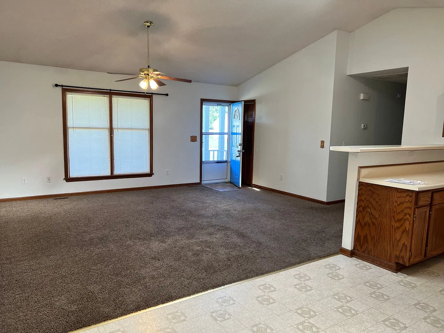 120 North Banks Drive — Photo 2