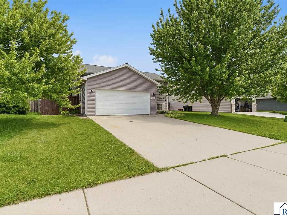 1st image of 2208 Fairbanks Dr