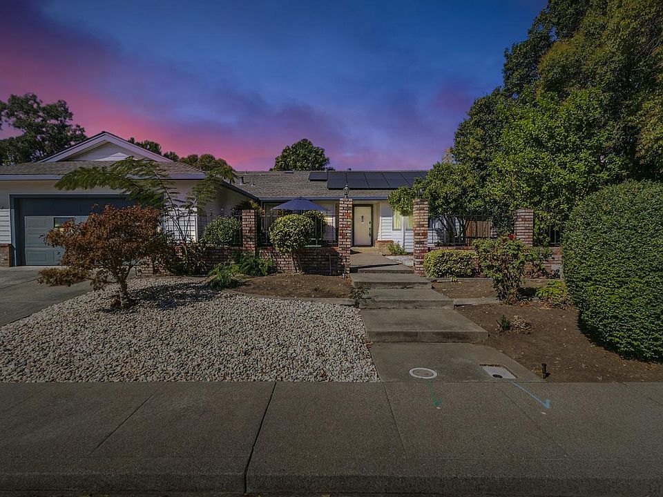 1st image of 3007 Ponderosa Court