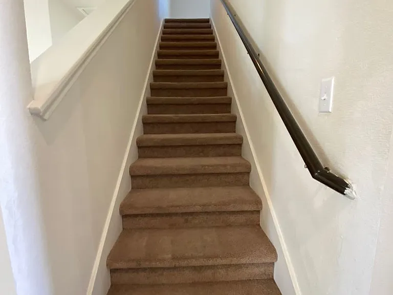 408 E Vega Ln — Photo 11