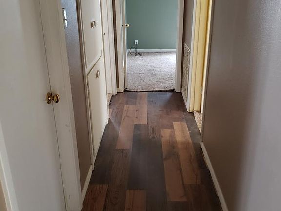 5th image of 504 Wilson St